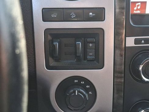 Used 2017 Ford Expedition Limited AWD/4WD image 26