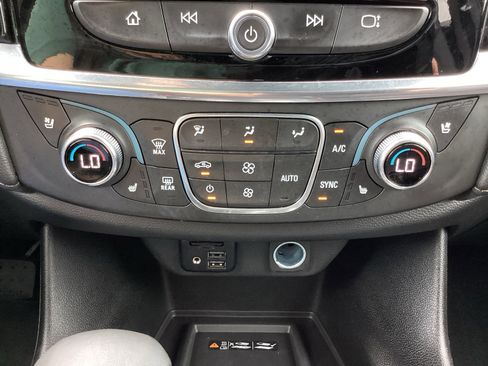 Used 2023 Chevrolet Traverse High Country AWD/4WD image 20