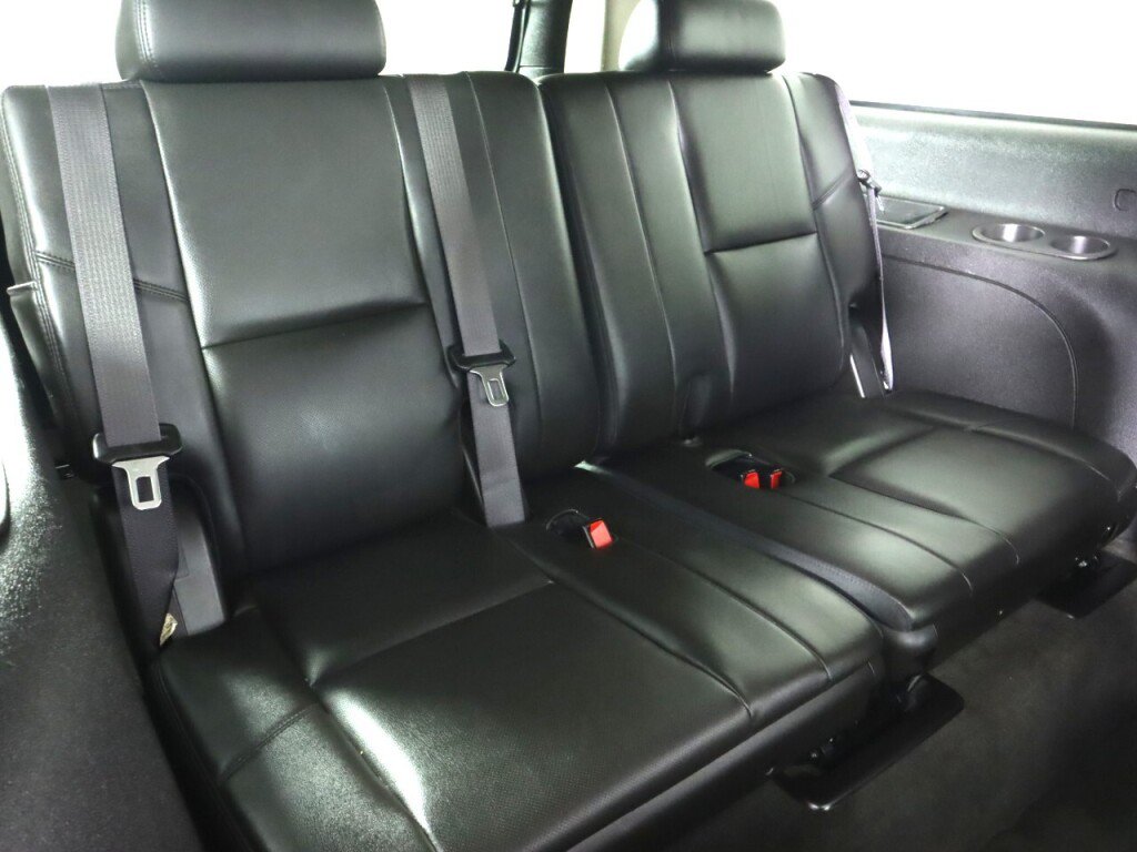 Used 2013 GMC Yukon XL Denali RWD image 42