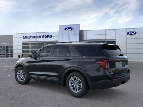 New 2026 Ford Explorer Active image 4