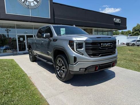 Used 2024 GMC Sierra 1500 AT4 w/ AT4 Premium Package AWD/4WD image 1