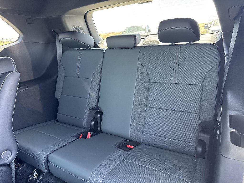 New 2026 GMC Acadia AT4 w/ Luxury Package AWD/4WD image 25