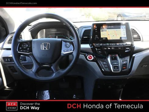 Certified 2024 Honda Odyssey Touring image 8