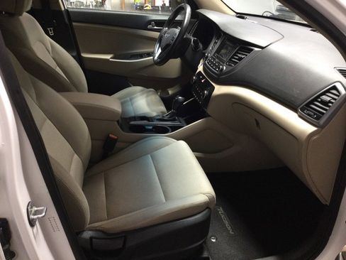 Used 2016 Hyundai Tucson Sport image 21