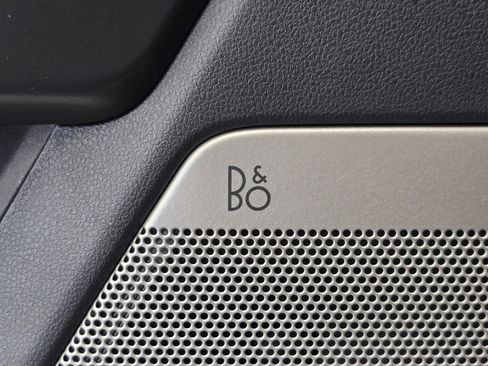 Used 2025 Ford F150 Lariat w/ Equipment Group 501A Mid image 24