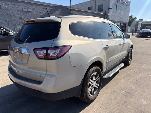 Used 2017 Chevrolet Traverse LT FWD image 7