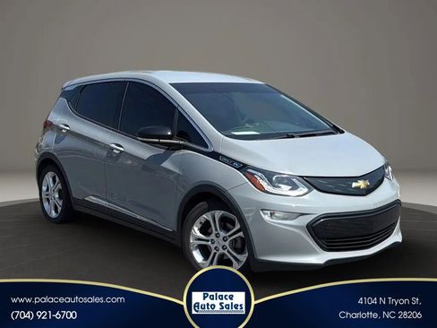Used 2019 Chevrolet Bolt LT FWD image 1