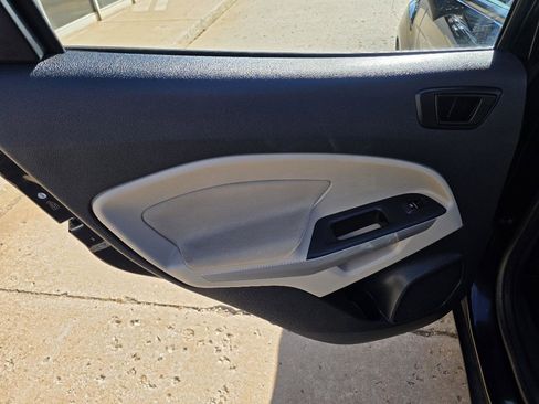 Used 2021 Ford EcoSport S FWD image 23