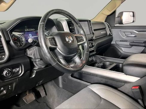 Used 2019 RAM 1500 Big Horn AWD/4WD image 11