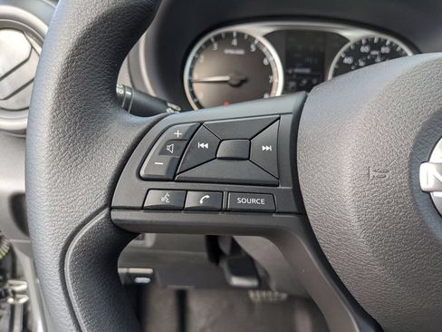 Certified 2025 Nissan Kicks Play S FWD image 35