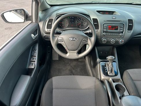 Used 2018 Kia Forte LX FWD image 24