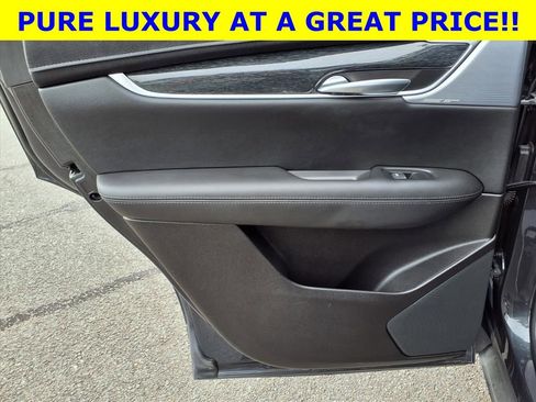 Used 2023 Cadillac XT5 Premium Luxury image 7
