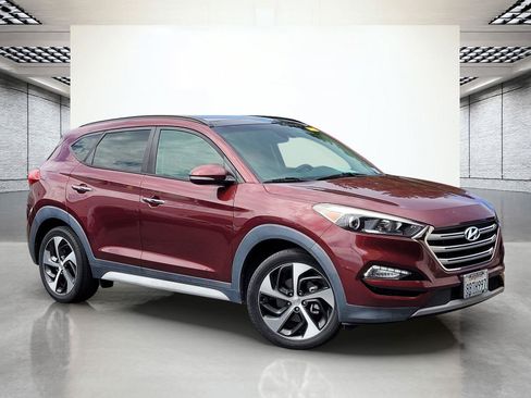 Used 2017 Hyundai Tucson Limited w/ Limited Ultimate Package 03 FWD image 2