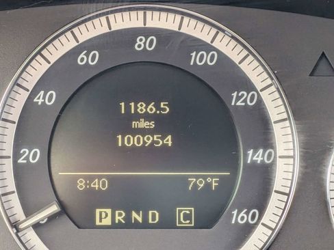 Used 2009 Mercedes-Benz C 300 Sedan image 31