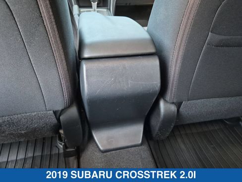 Used 2019 Subaru Crosstrek 2.0i AWD/4WD image 18