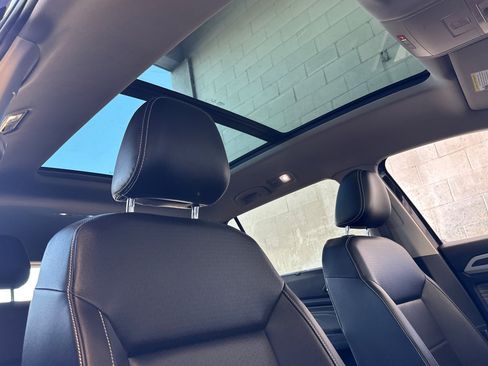 Used 2021 Volkswagen Atlas SE w/ Panoramic Sunroof Package image 18