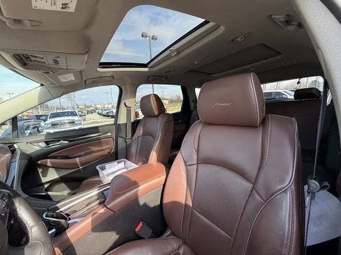 Used 2018 Buick Enclave Avenir w/ Avenir Technology Package image 13