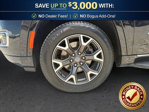 Used 2023 Jeep Wagoneer L Series III RWD image 13