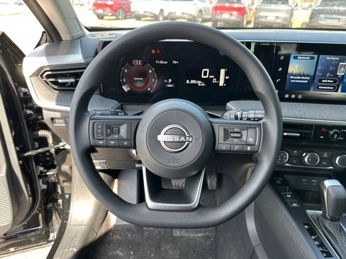 New 2026 Nissan Kicks S image 23