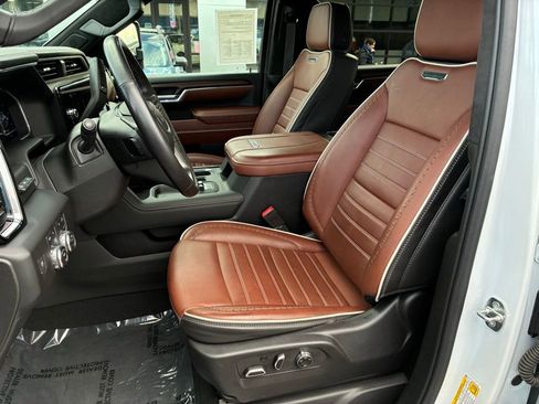 Used 2024 GMC Sierra 3500 Denali Ultimate image 34