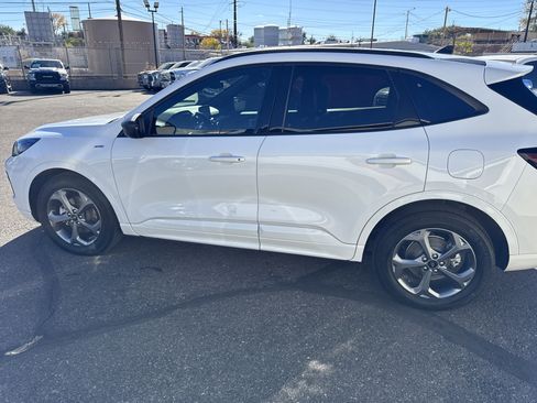 Certified 2023 Ford Escape ST-Line w/ Equipment Group 301A image 4