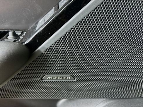 New 2026 Land Rover Range Rover Velar S image 20