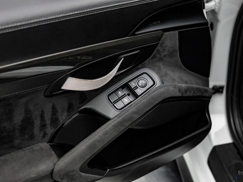 Used 2016 Porsche 911 GT3 RS RWD image 95
