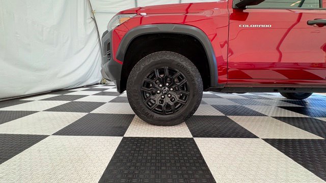 Used 2023 Chevrolet Colorado Trail Boss w/ Technology Package AWD/4WD image 9