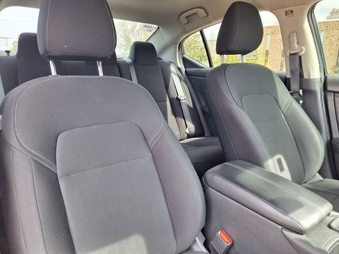 Used 2024 Nissan Sentra S FWD image 27