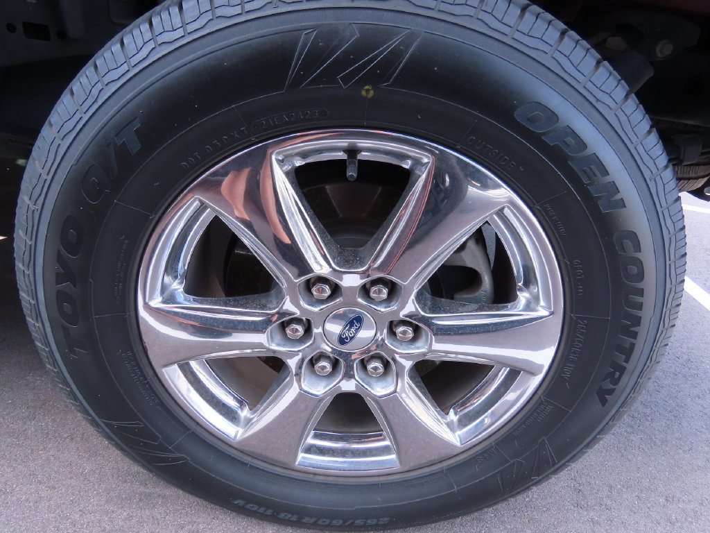 Used 2019 Ford F150 XLT w/ Equipment Group 302A Luxury RWD image 16