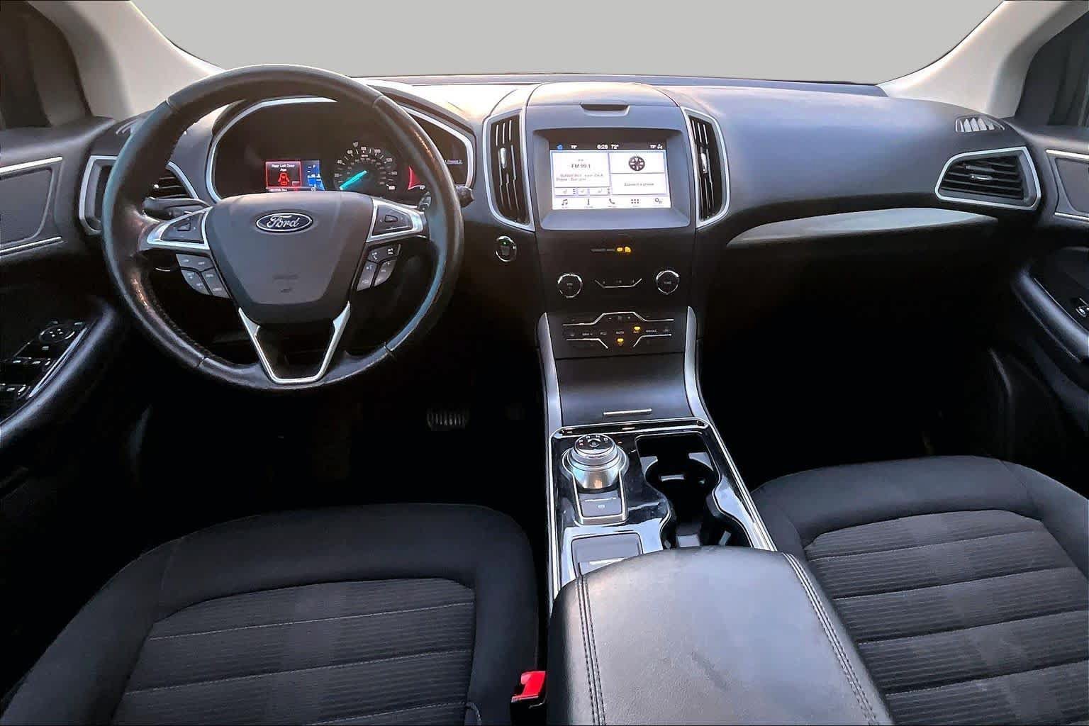 Used 2019 Ford Edge SEL w/ Cold Weather Package AWD/4WD image 14