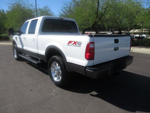 Used 2009 Ford F250 FX4 image 2