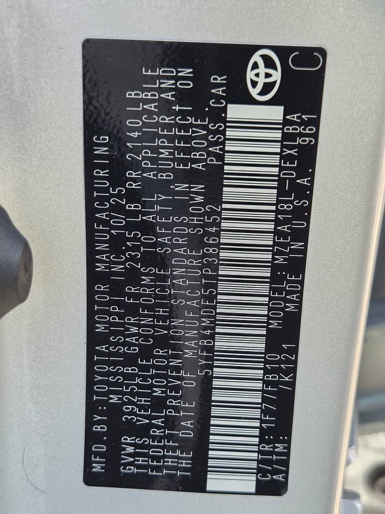 Used 2026 Toyota Corolla LE FWD image 30