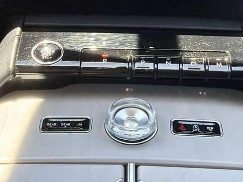 Used 2025 Lincoln Navigator Reserve AWD/4WD image 15