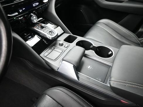 Used 2023 Acura MDX SH-AWD w/ Technology Package image 18