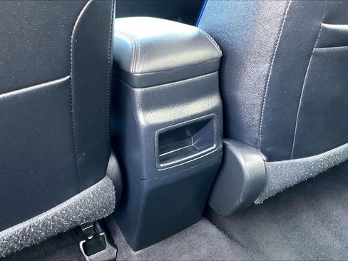 Used 2018 Toyota Corolla SE image 24