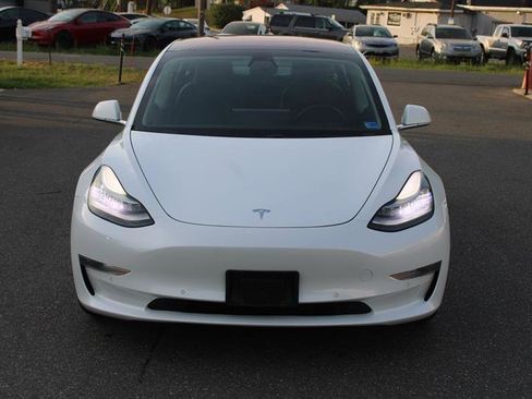 Used 2018 Tesla Model 3 Long Range image 2