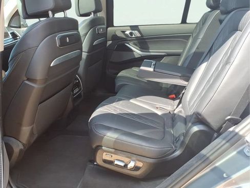 Used 2025 BMW X7 xDrive40i AWD/4WD image 19