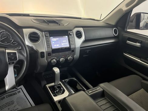Used 2016 Toyota Tundra SR5 image 32