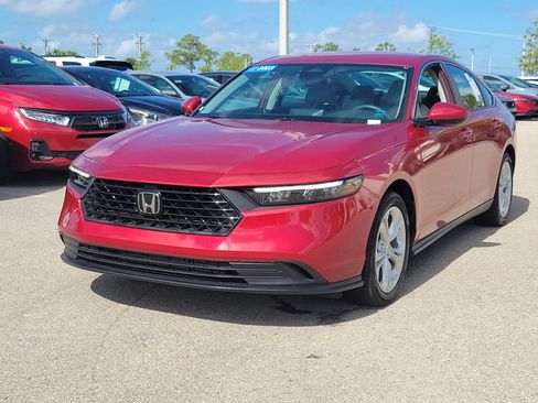 Certified 2023 Honda Accord LX image 3