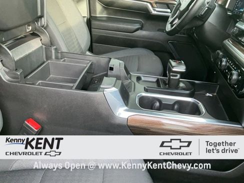 Used 2024 Chevrolet Silverado 1500 LT w/ Convenience Package II image 19