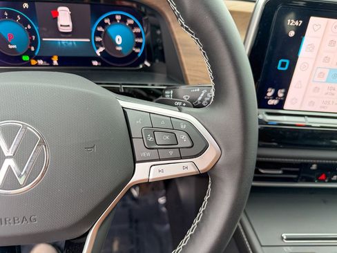 New 2026 Volkswagen Atlas SE image 16