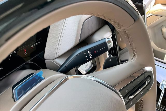 New 2026 GMC Yukon Denali w/ Advanced Technology Package AWD/4WD image 9