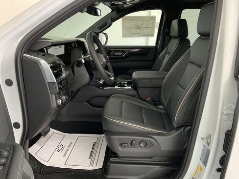 New 2026 GMC Yukon Elevation image 13