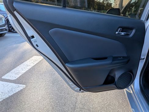 Used 2021 Toyota Prius XLE image 26