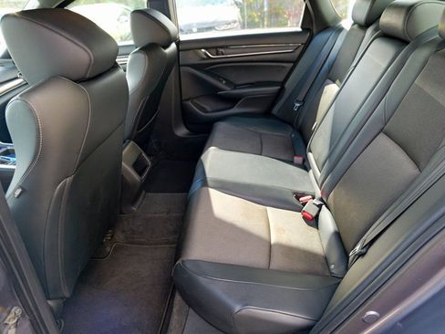 Used 2018 Honda Accord Sport image 25