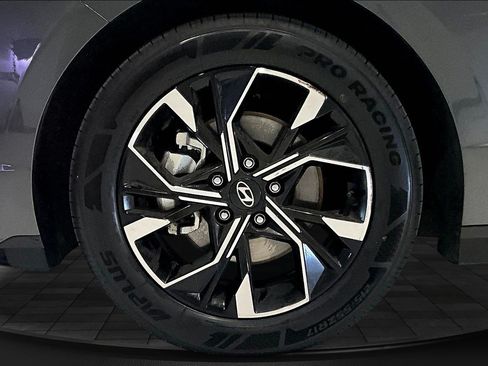 Used 2025 Hyundai Sonata SEL FWD image 31