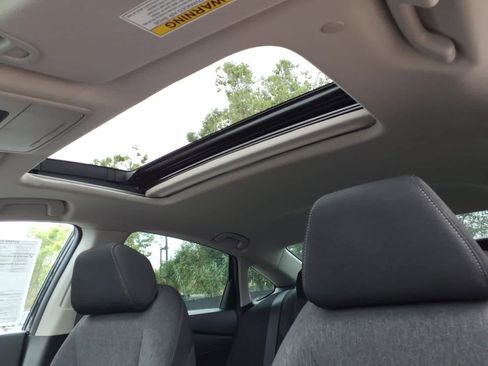 Certified 2023 Honda Accord EX image 15