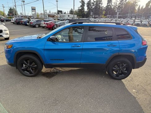 Used 2023 Jeep Cherokee Altitude Lux w/ Lux Elite Package AWD/4WD image 4