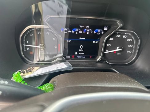 Used 2021 GMC Yukon XL SLT w/ SLT Luxury Package AWD/4WD image 7